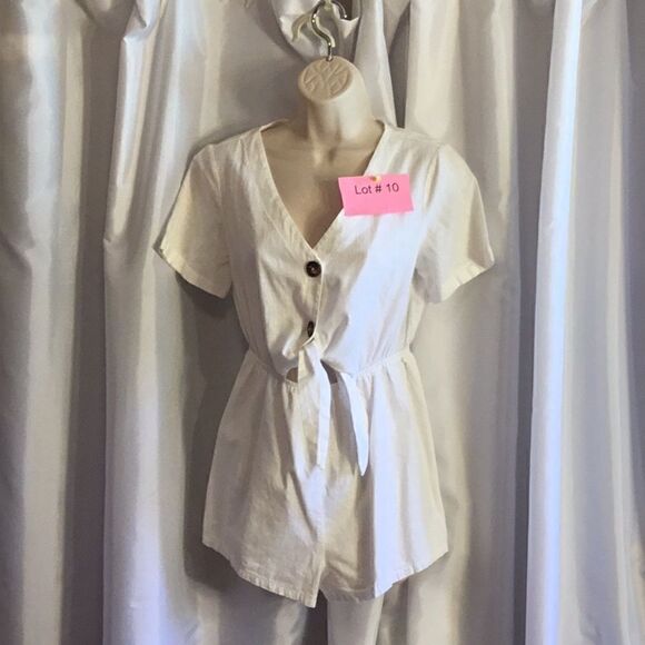 NWOT shorts jumpsuit in whit linen look material in size small by SHEIN - Picture 2 of 11